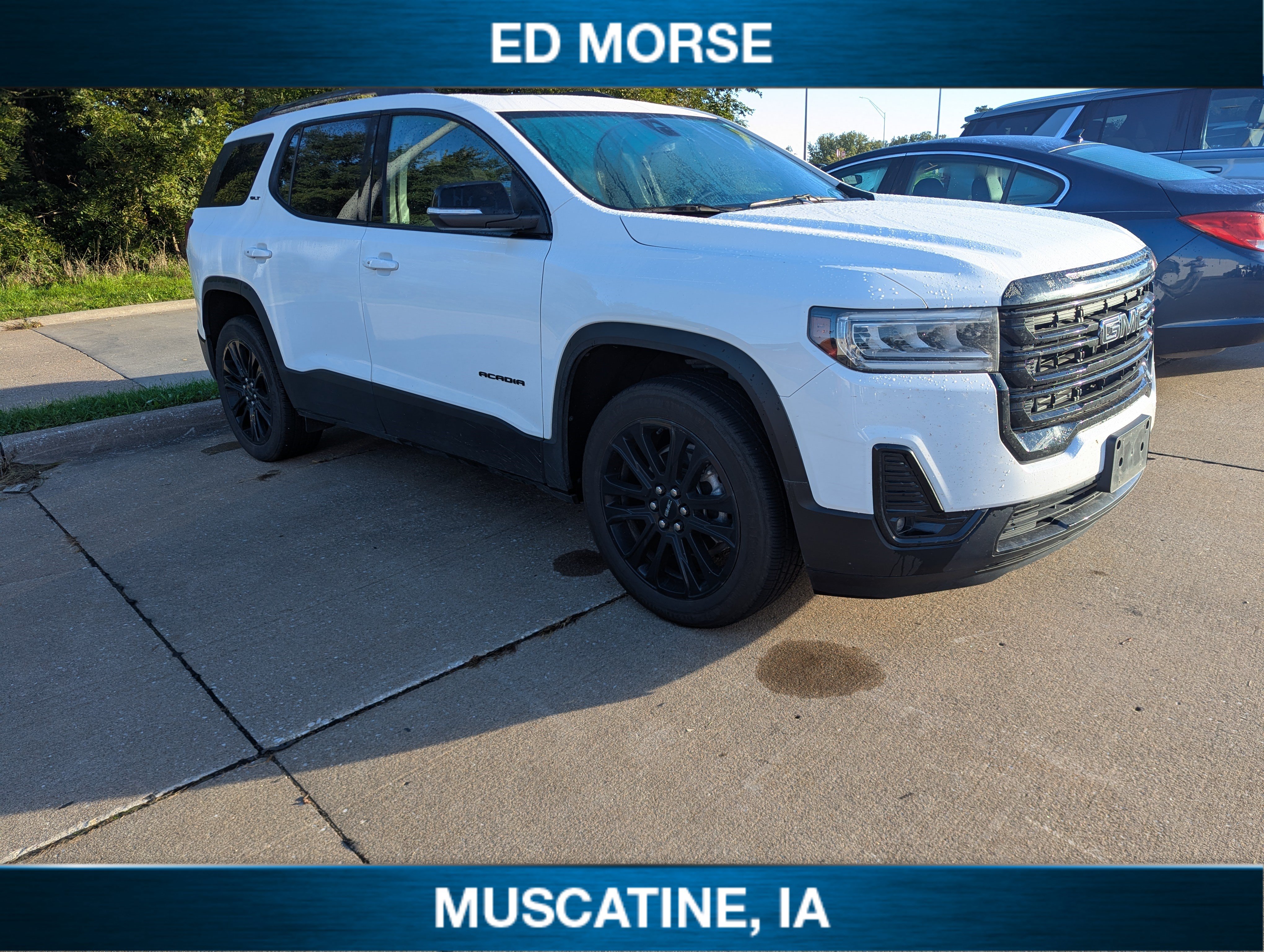 Used 2023 GMC Acadia SLT w/ Elevation Edition AWD/4WD image 2