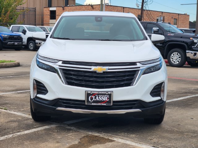 Used 2024 Chevrolet Equinox LT AWD/4WD image 2