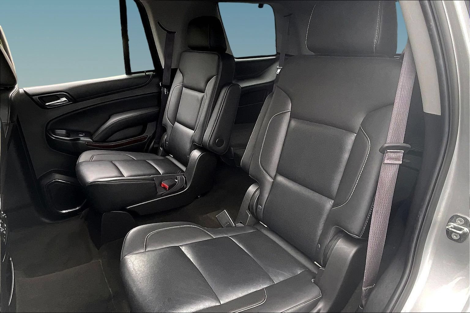 Used 2017 GMC Yukon SLT w/ Open Road Package AWD/4WD image 21