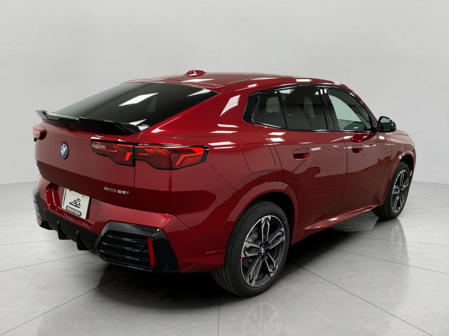 New 2026 BMW X2 xDrive28i AWD/4WD image 3