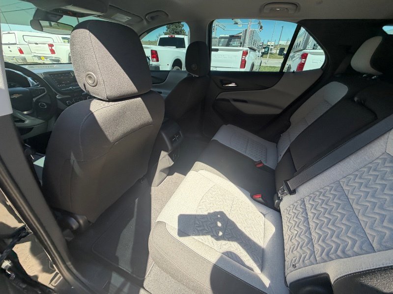 Used 2022 Chevrolet Equinox LS AWD/4WD image 12
