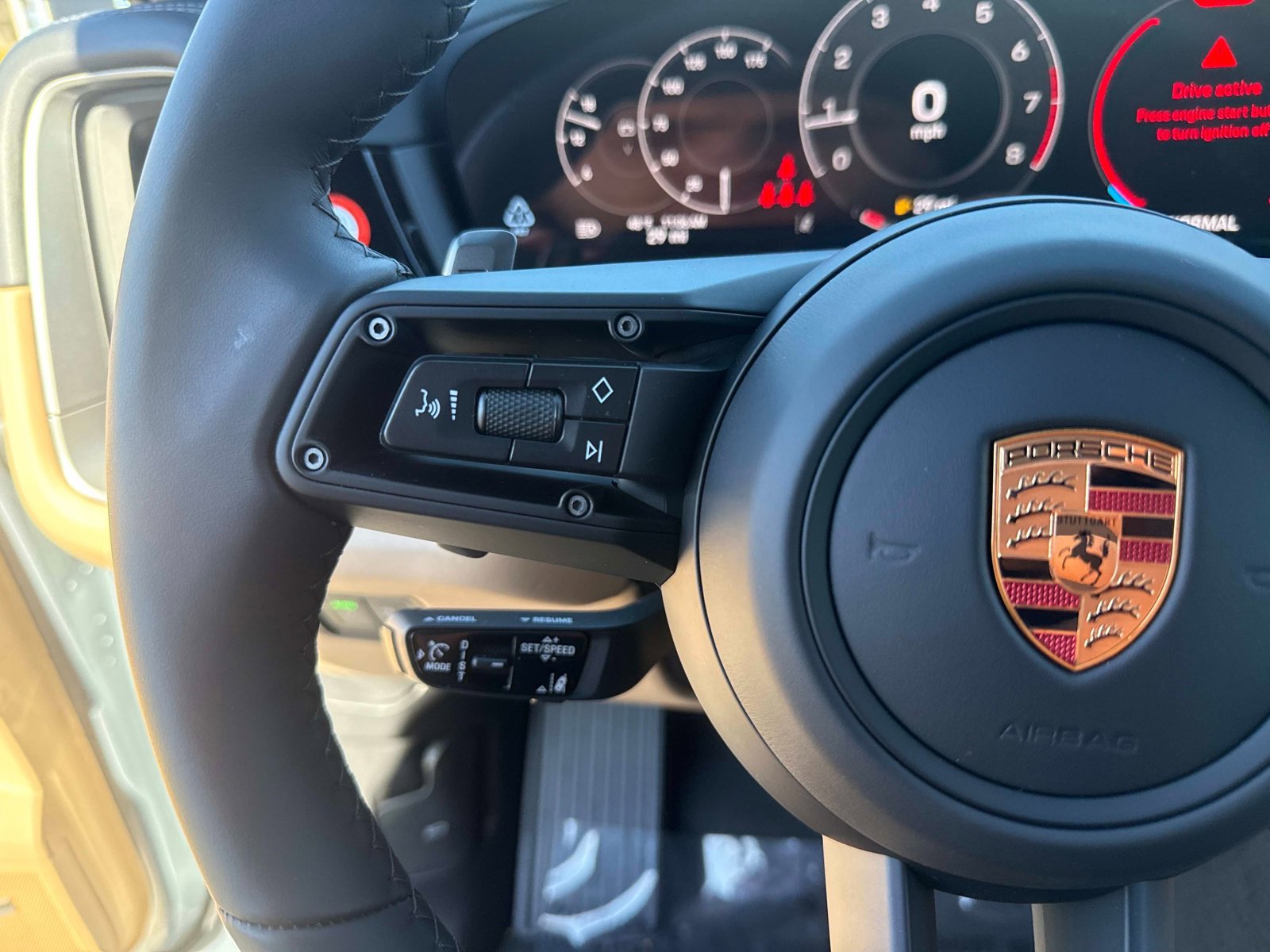 Certified 2026 Porsche Cayenne Coupe image 26