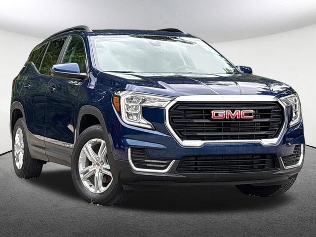 Used 2023 GMC Terrain SLE w/ Driver Convenience Package AWD/4WD image 2