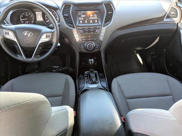 Used 2018 Hyundai Santa Fe SE w/ Cargo Package image 17