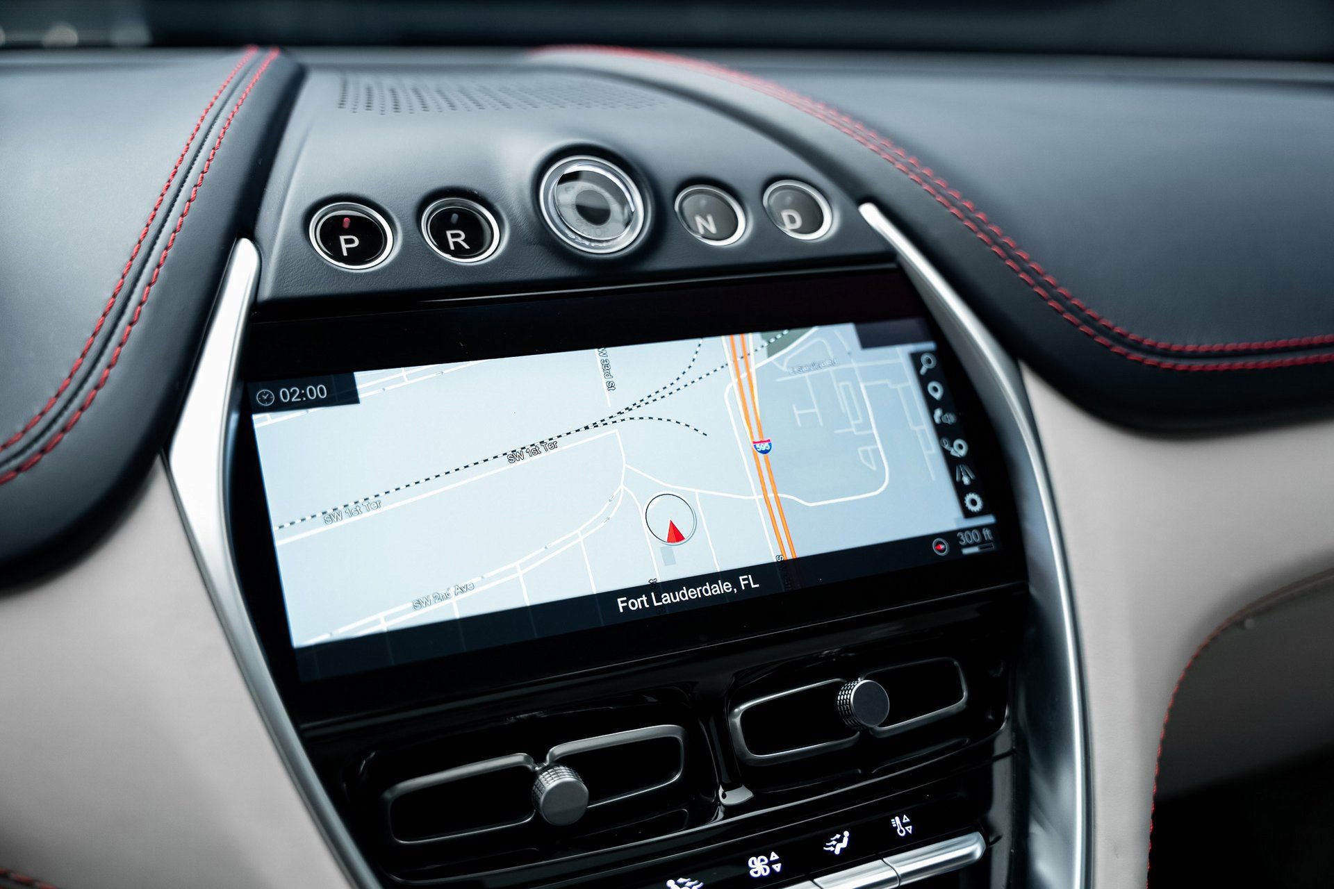 Used 2022 Aston Martin DBX image 47