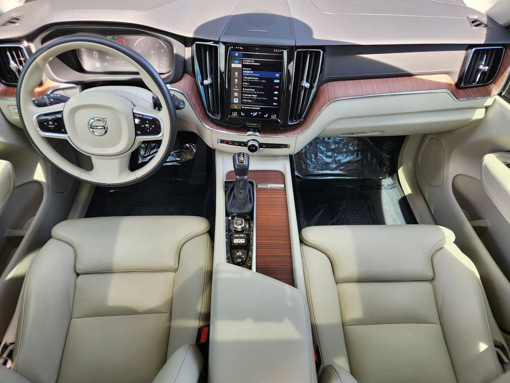 Used 2019 Volvo XC60 T6 Inscription w/ Protection Package Premier AWD/4WD image 16