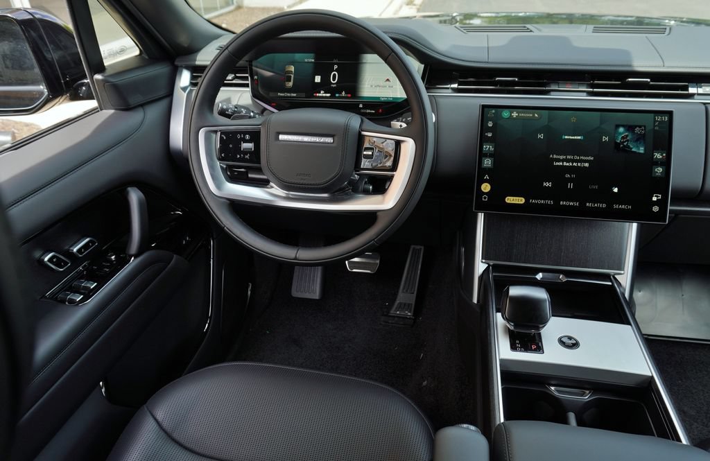 New 2026 Land Rover Range Rover SV AWD/4WD image 21