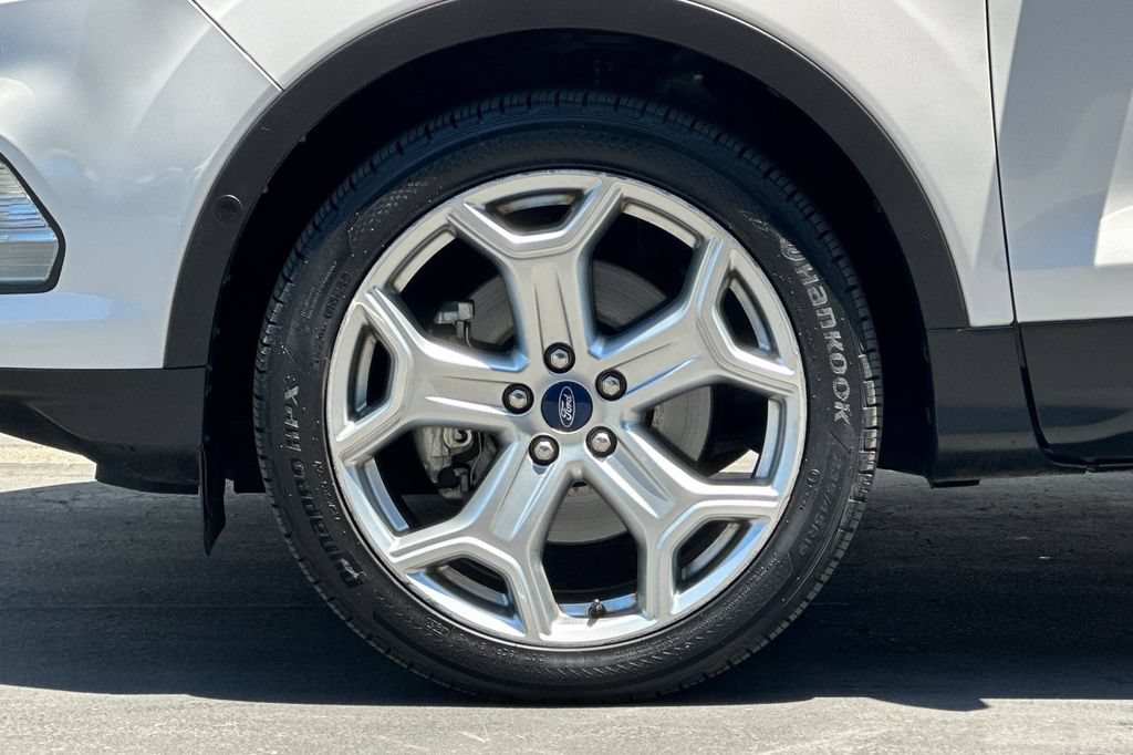 Used 2019 Ford Escape Titanium AWD/4WD image 26