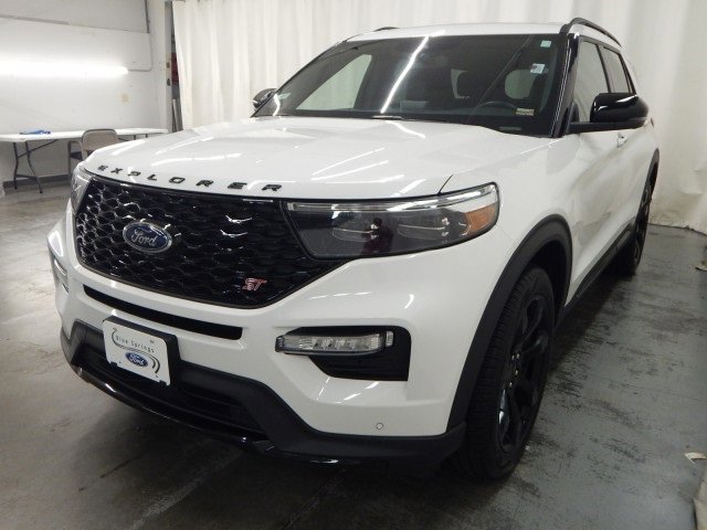 Used 2023 Ford Explorer ST w/ Equipment Group 401A image 8