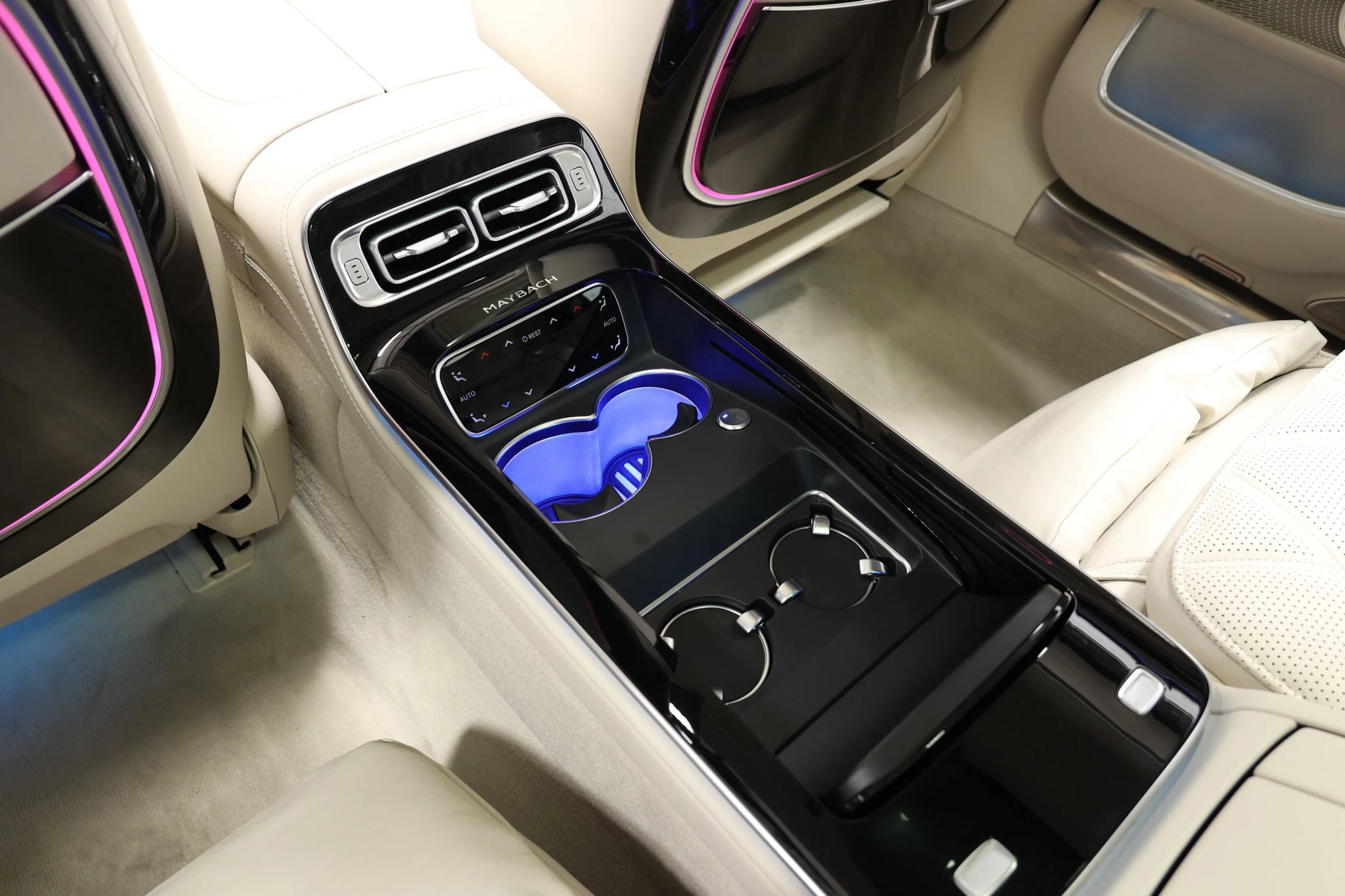 Used 2024 Mercedes-Benz Maybach S 580 4MATIC image 81