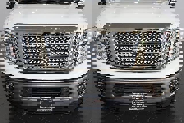 Used 2018 Nissan Titan Platinum Reserve w/ Platinum Utility Package image 9