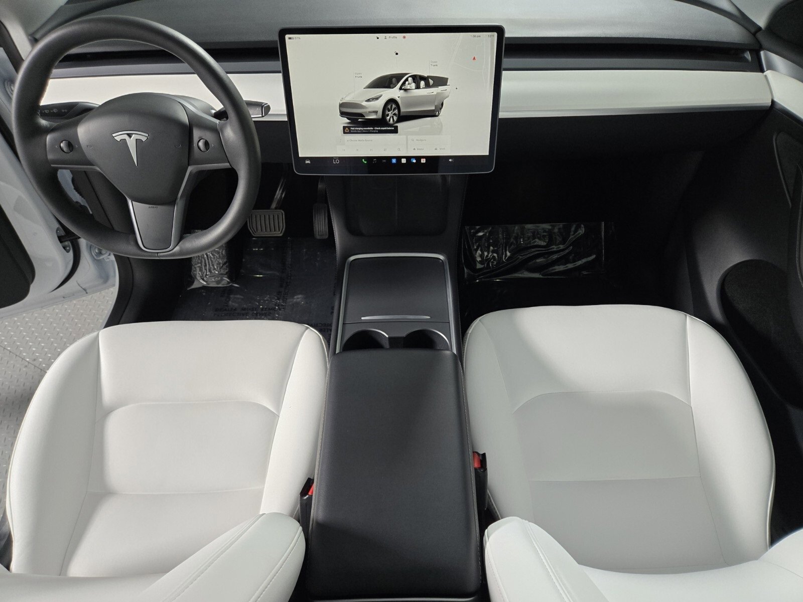 Used 2022 Tesla Model Y Long Range image 4