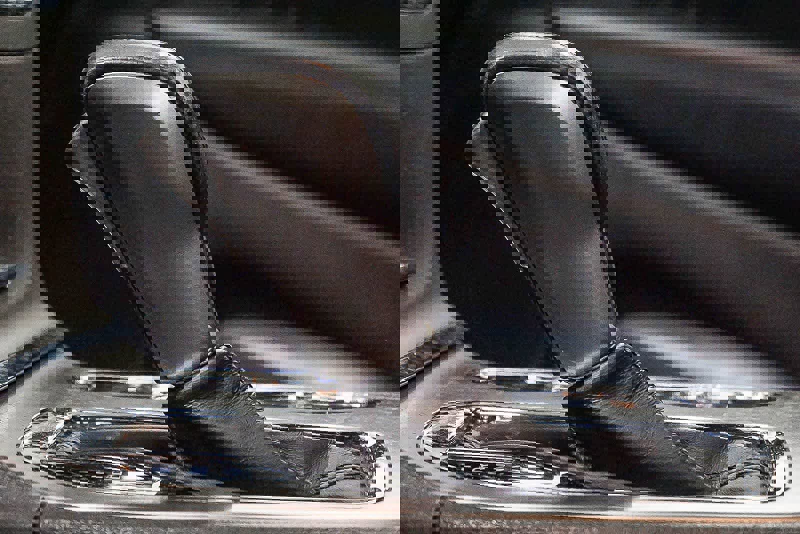 Used 2017 Jeep Grand Cherokee Altitude RWD image 19