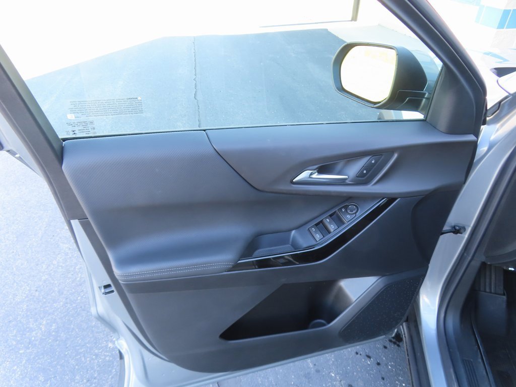 New 2026 Chevrolet Equinox LT w/ LPO, Floor Liner Package image 21