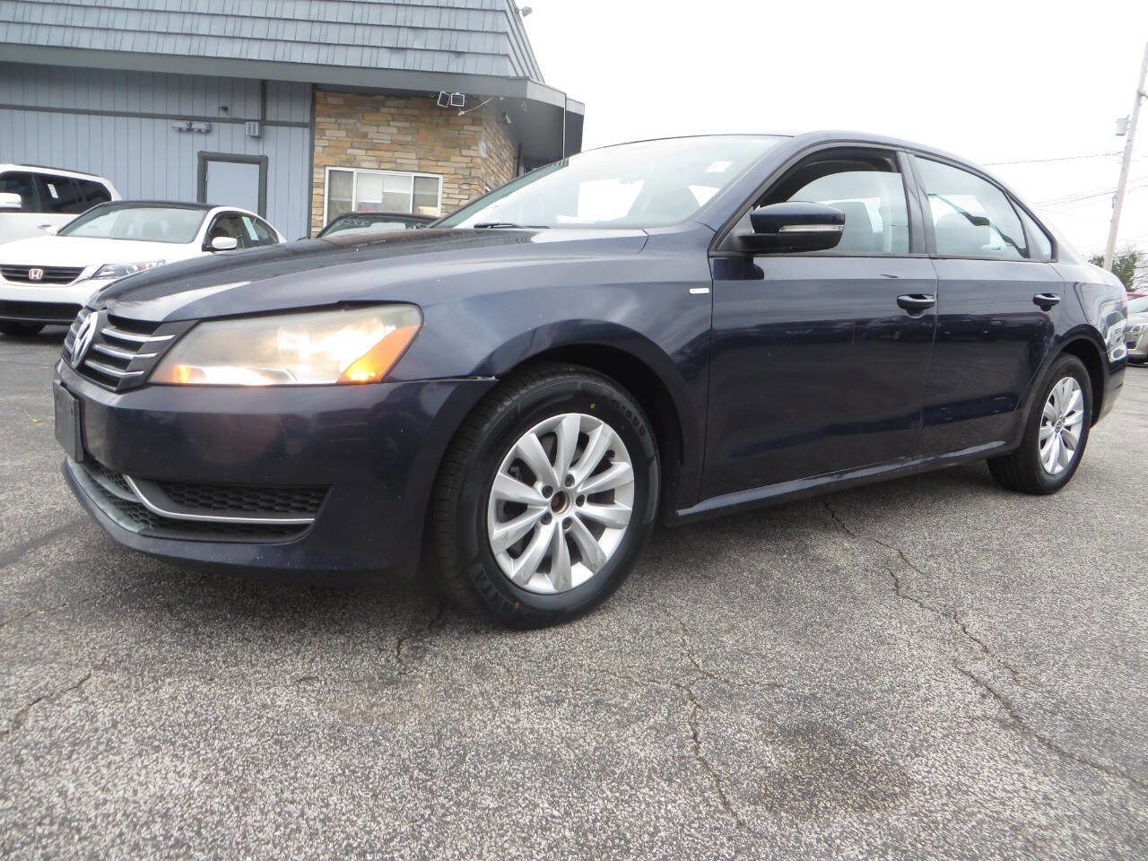 Used 2015 Volkswagen Passat 1.8T Wolfsburg Edition image 4