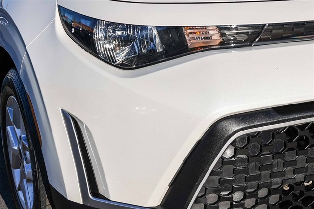 Used 2024 Kia Soul LX w/ Option Group 015 image 10