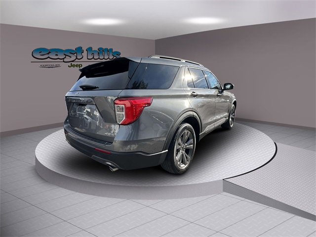 Used 2021 Ford Explorer XLT w/ Equipment Group 202A image 3