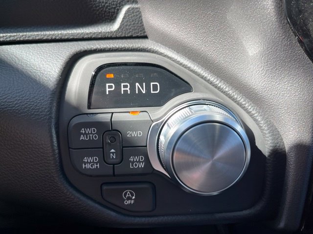 New 2026 RAM 1500 Laramie w/ Sport Appearance Package AWD/4WD image 33