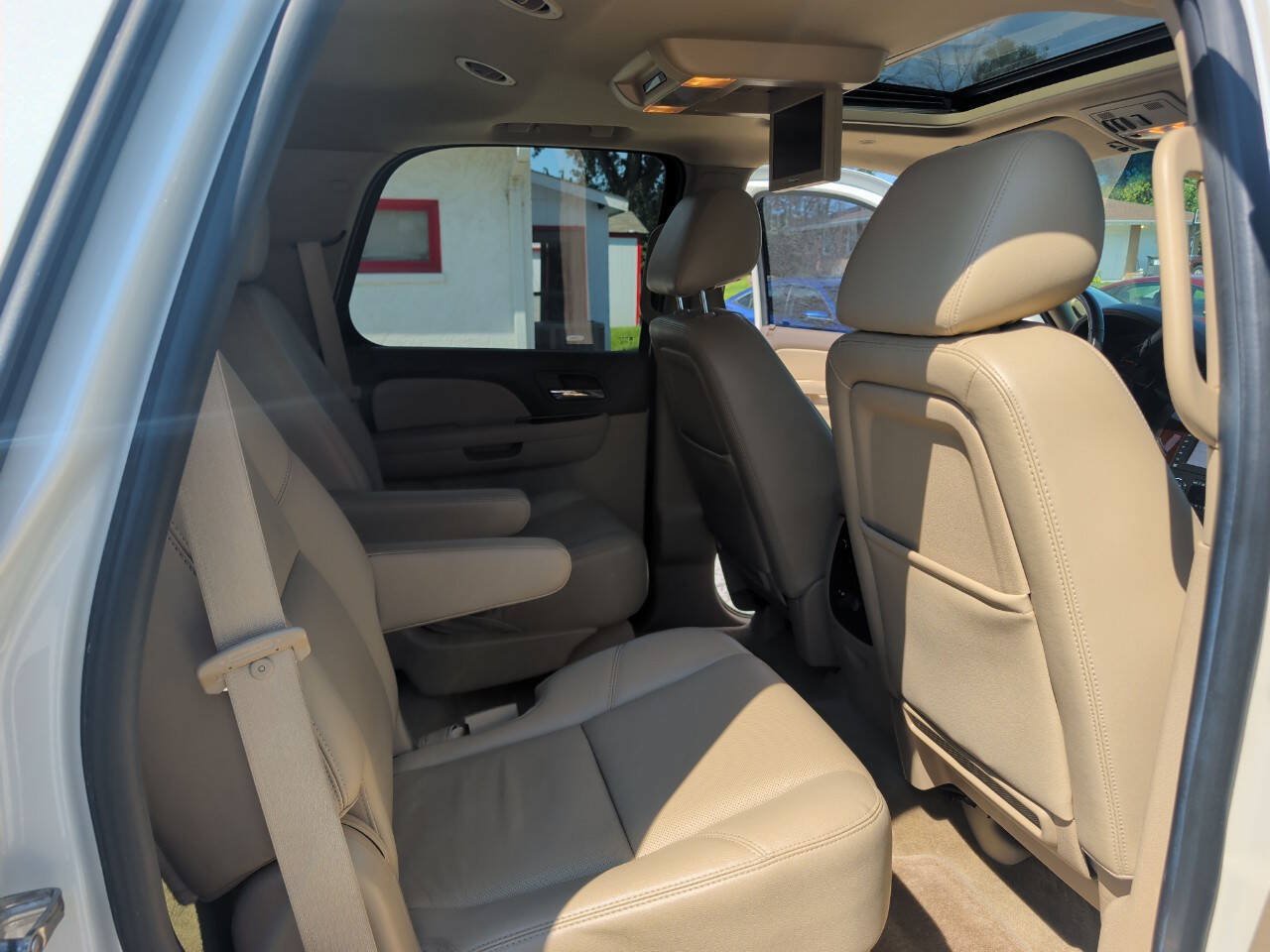 Used 2014 Chevrolet Tahoe LTZ AWD/4WD image 24