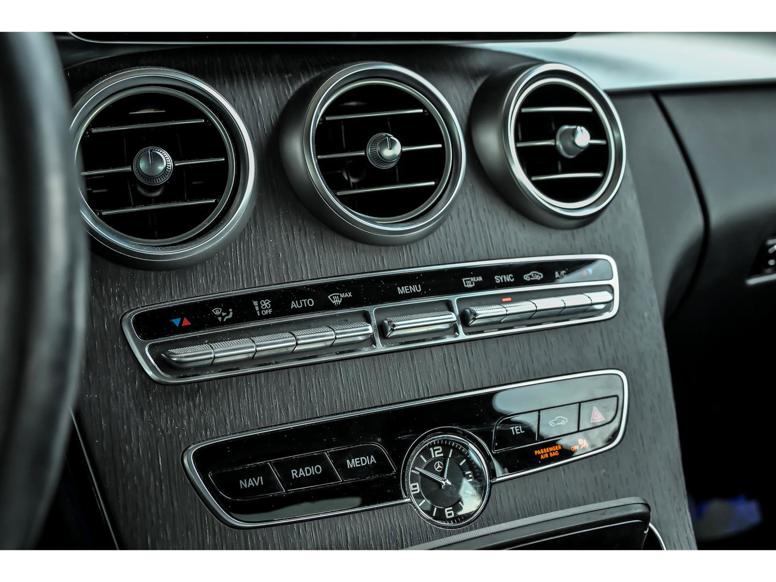 Used 2020 Mercedes-Benz C 300 4MATIC Sedan image 20