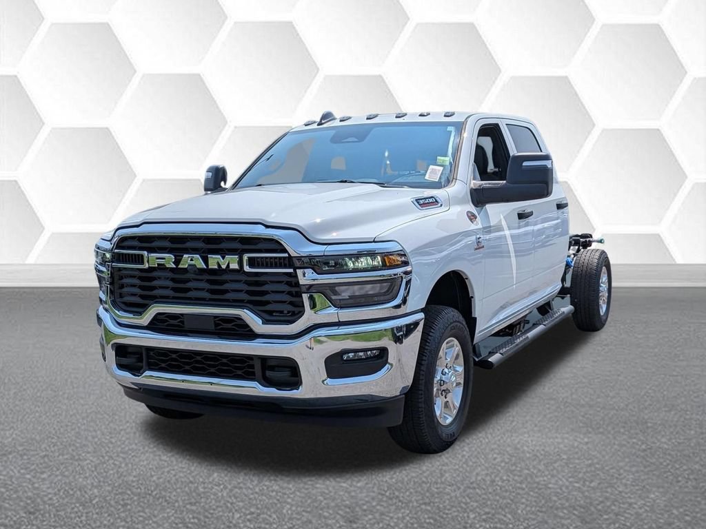 New 2026 RAM 3500 Tradesman w/ Chrome Appearance Group A AWD/4WD image 7