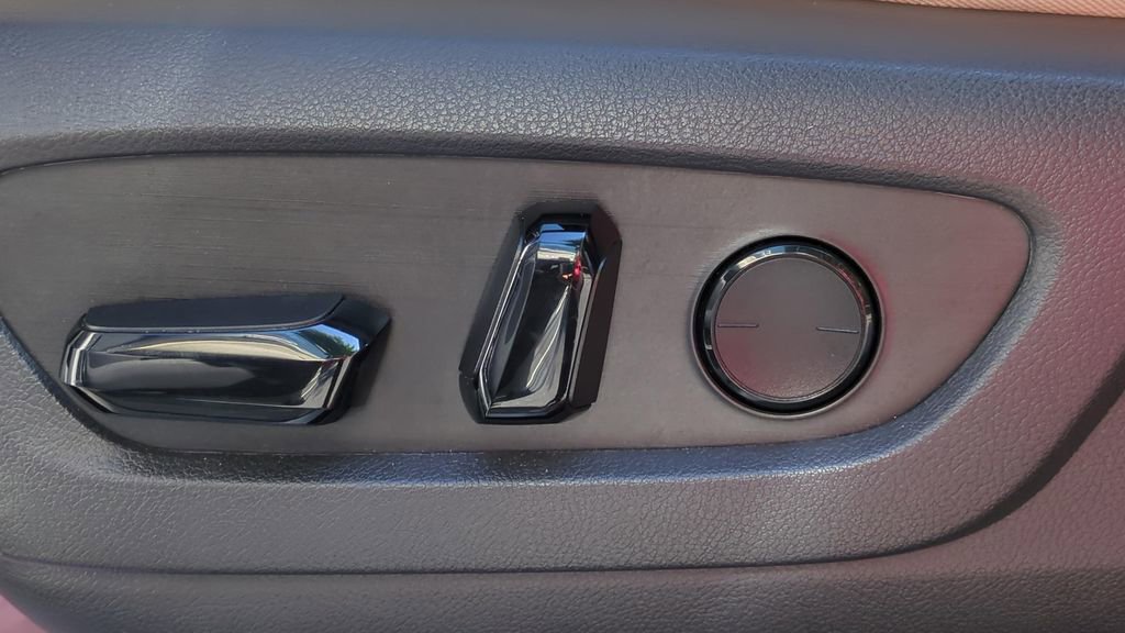 Used 2024 Lexus NX 250 FWD image 16