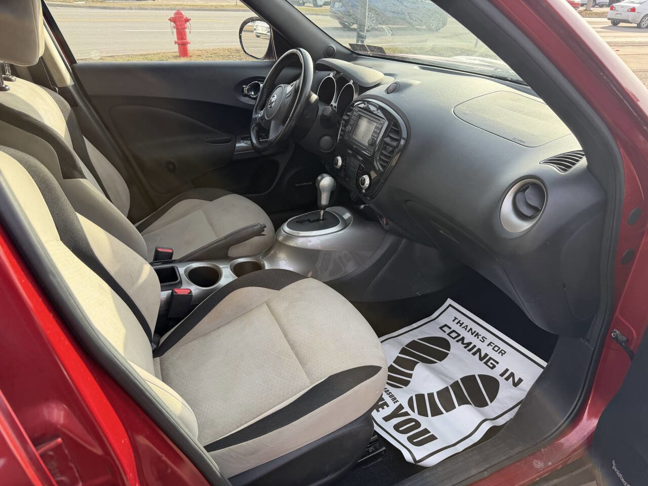 Used 2014 Nissan Juke SV w/ Navigation Package image 34