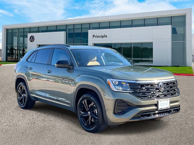New 2026 Volkswagen Atlas Cross Sport SEL R-Line image 2