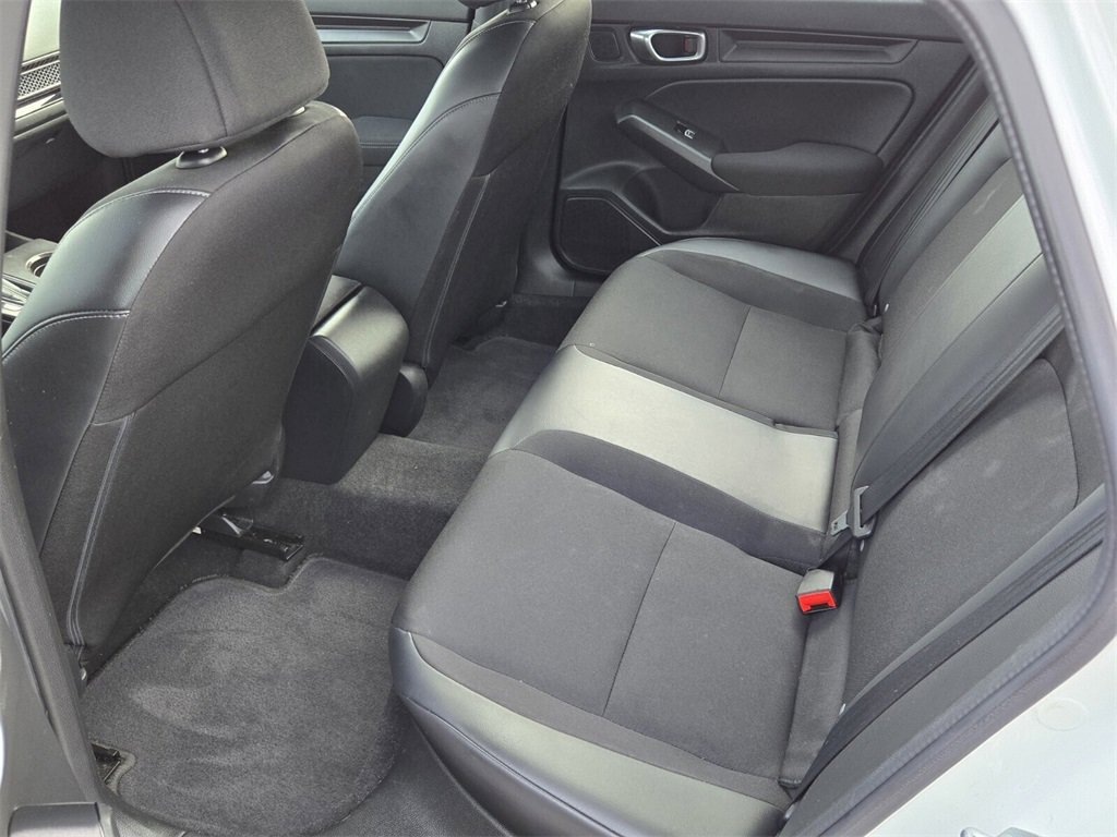 Used 2023 Honda Civic Sport image 9