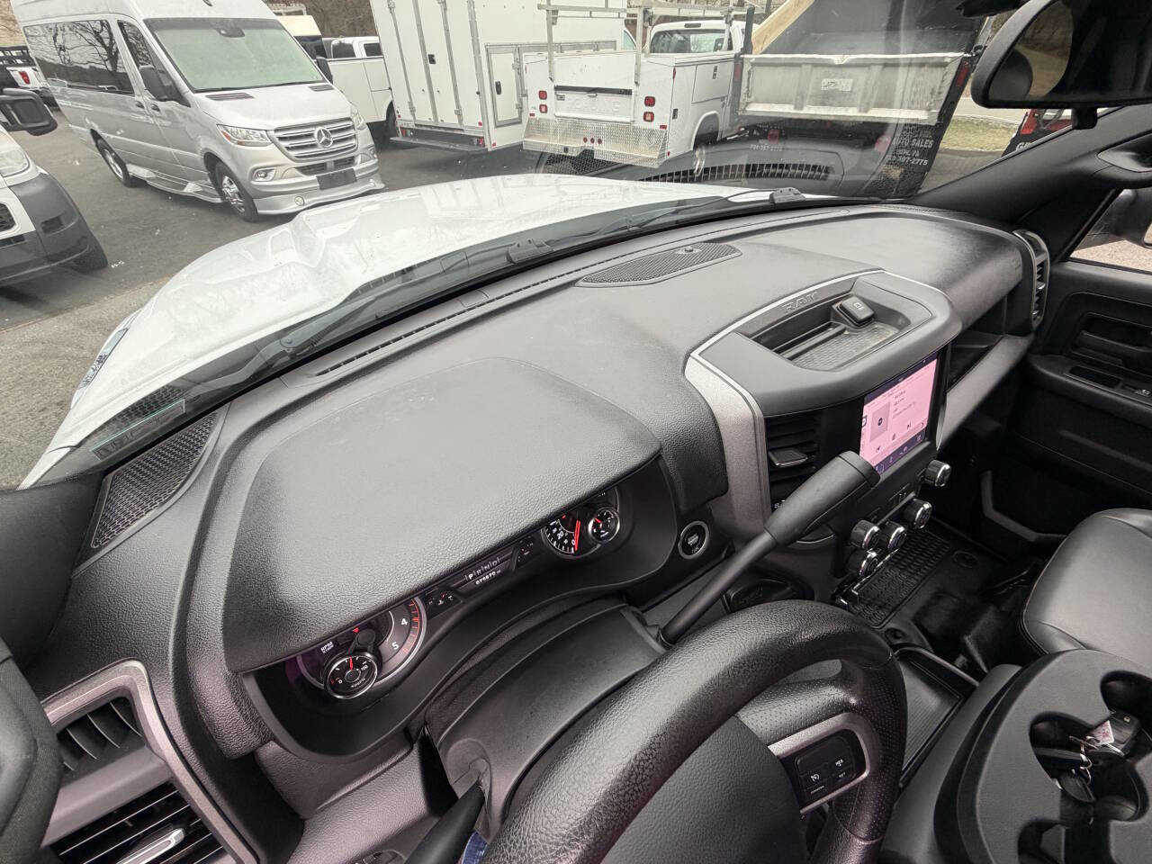 Used 2022 RAM 2500 Tradesman w/ Chrome Appearance Group image 28