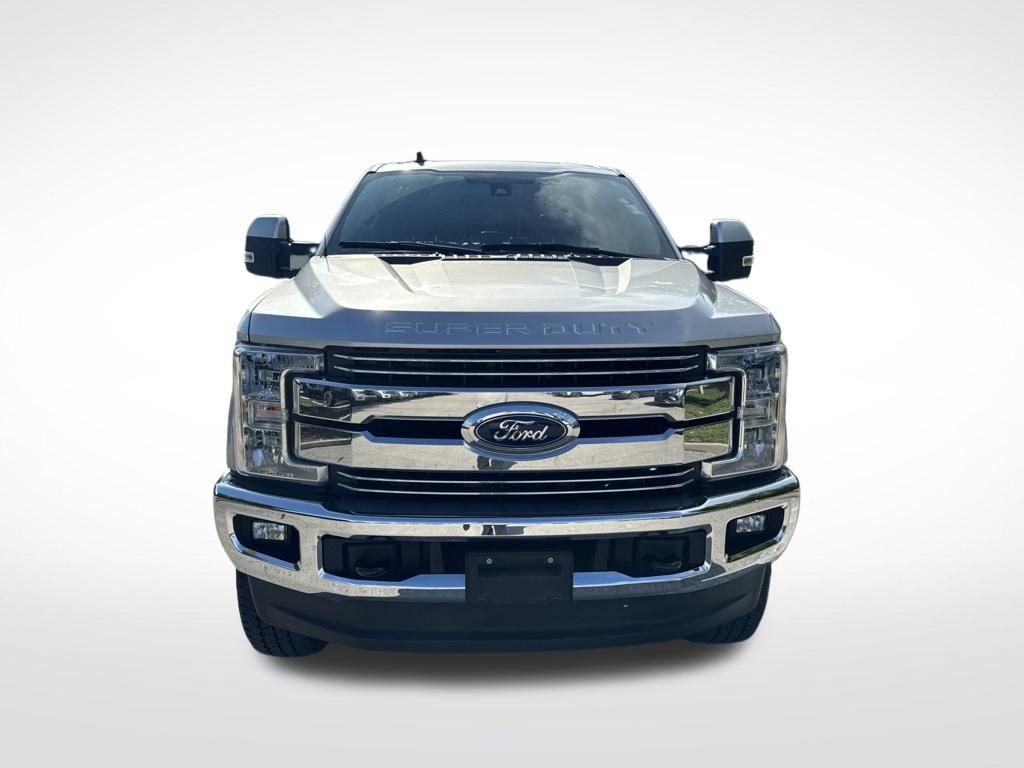 Used 2019 Ford F250 Lariat w/ Lariat Ultimate Package AWD/4WD image 3