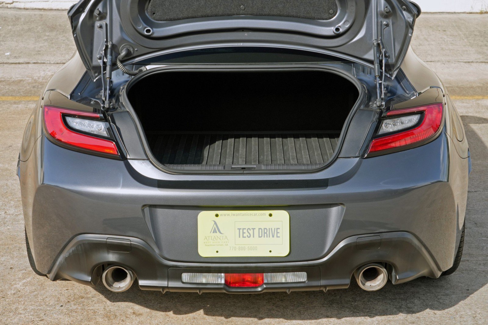 Used 2022 Toyota GR86 Premium w/ ALL Weather Mat Package (TMS) RWD image 9