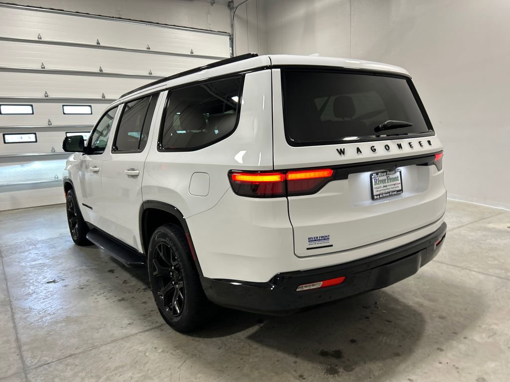 Used 2023 Jeep Wagoneer 4WD w/ Convenience Group I image 8