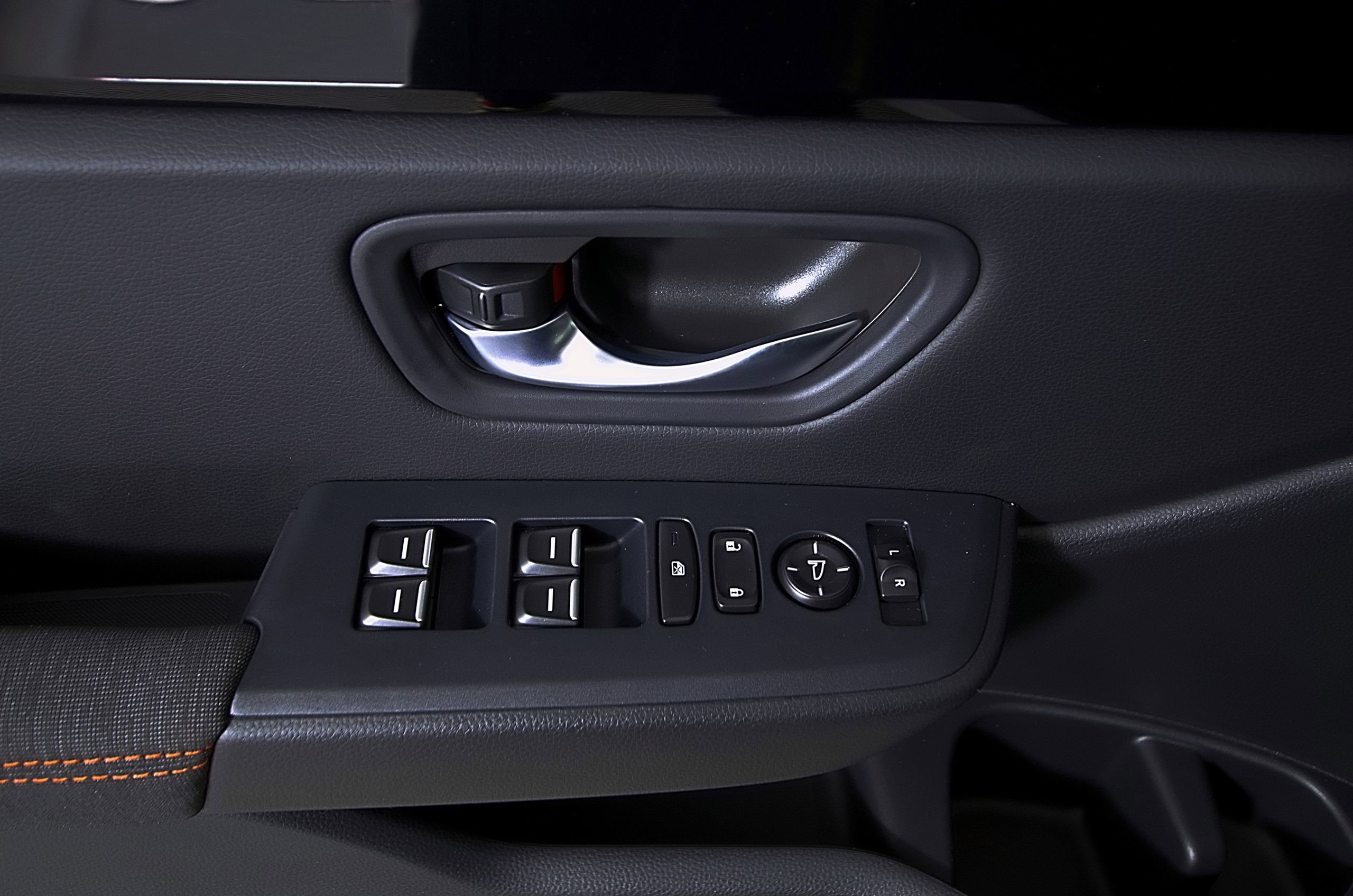 Used 2025 Honda Pilot Sport image 18