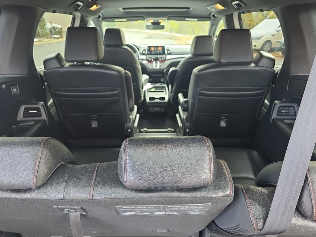 Used 2023 Honda Odyssey Sport image 38