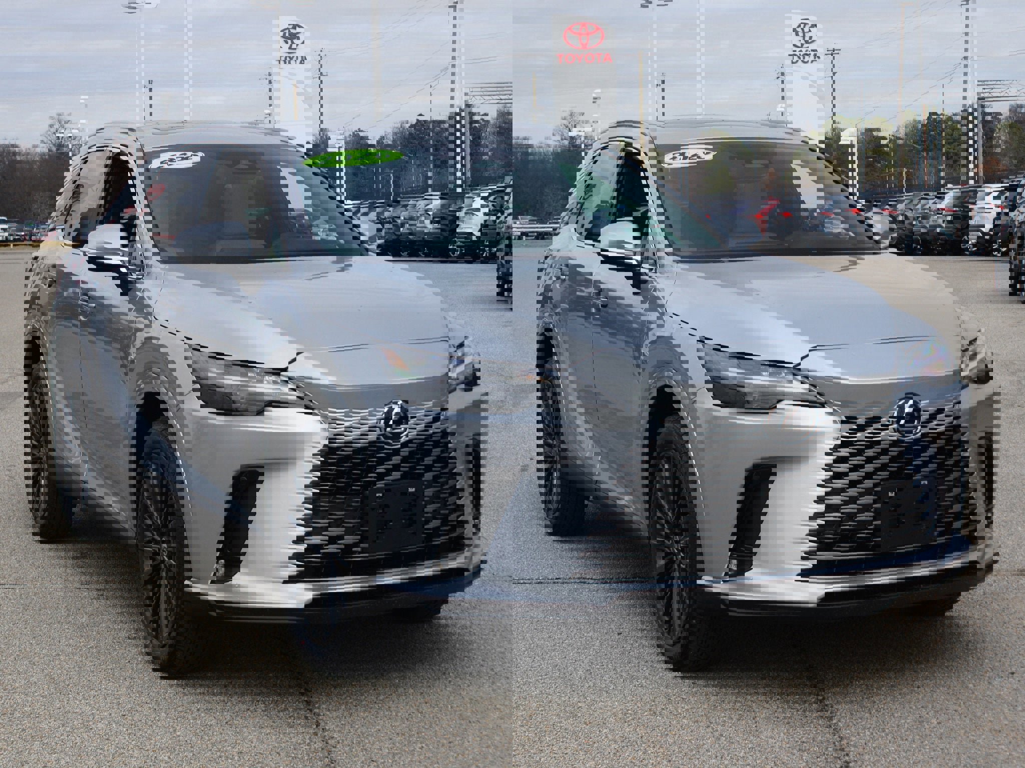 Used 2026 Lexus RX 350h w/ Accessory Package (2T) image 24