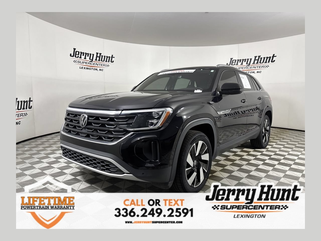 Used 2024 Volkswagen Atlas Cross Sport SE w/ Panoramic Sunroof Package