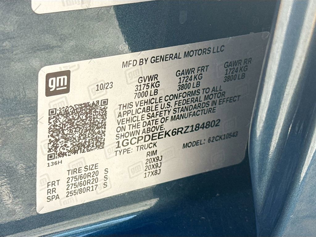 Used 2024 Chevrolet Silverado 1500 RST AWD/4WD image 34