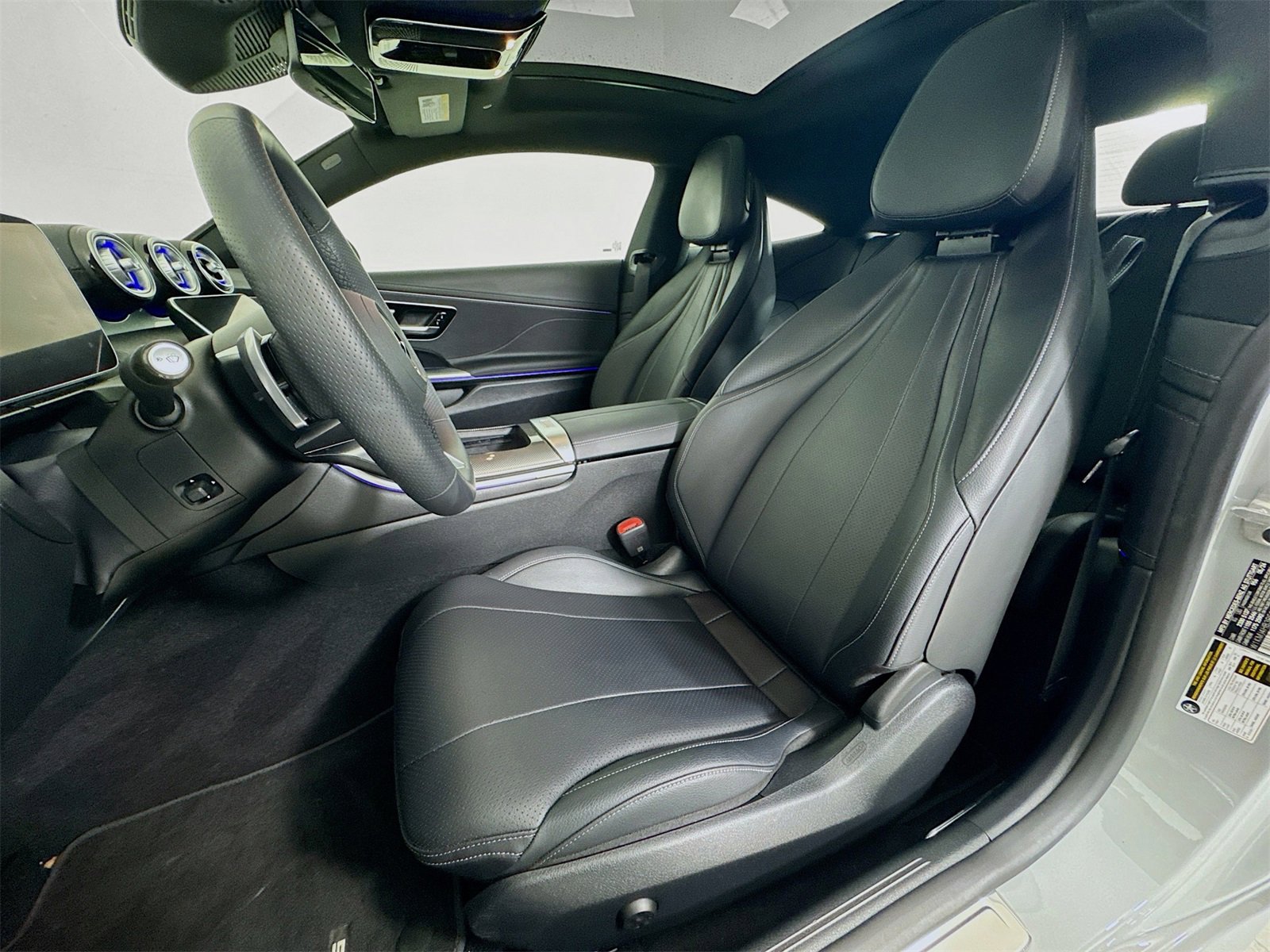 Used 2024 Mercedes-Benz CLE 300 4MATIC Coupe image 20