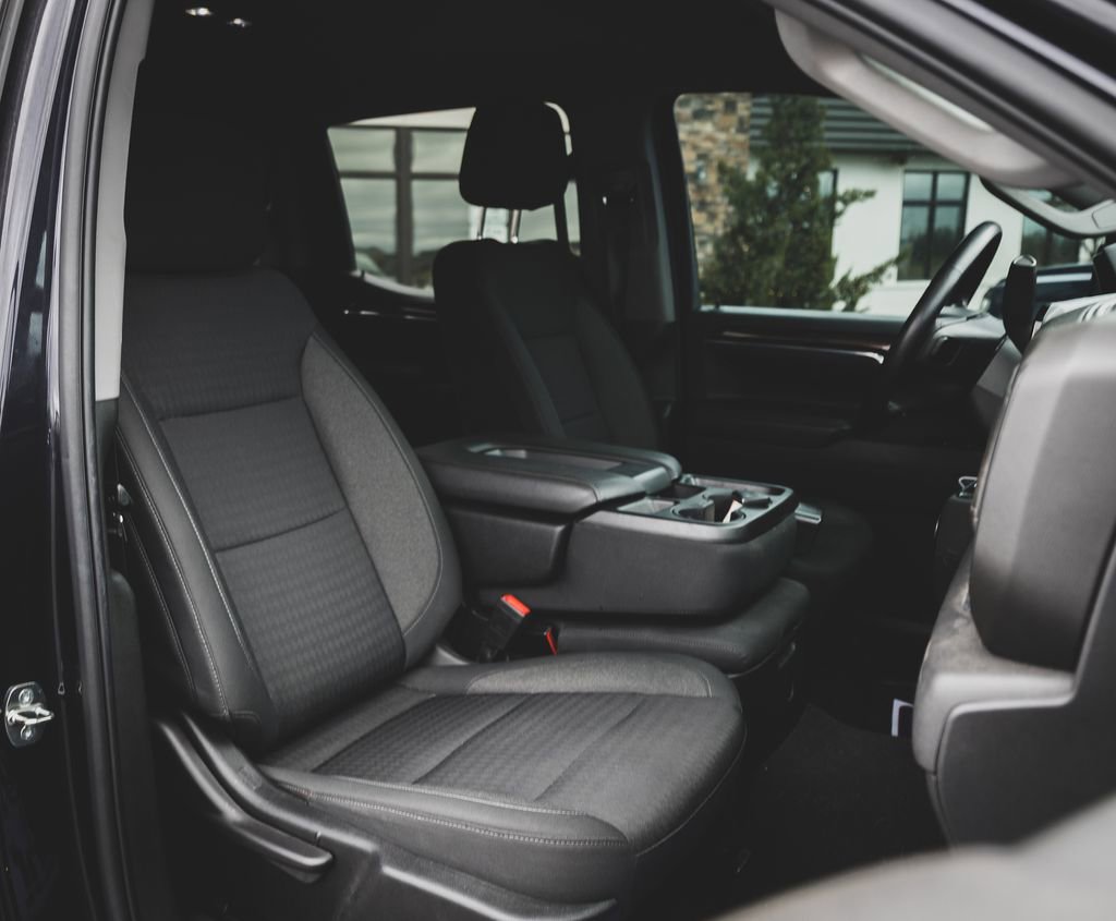 Used 2022 Chevrolet Silverado 1500 LT image 27