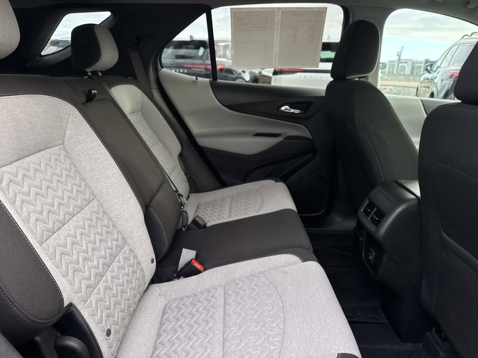 Used 2022 Chevrolet Equinox LT FWD image 10