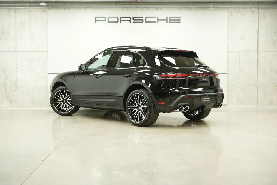 New 2026 Porsche Macan AWD/4WD image 3
