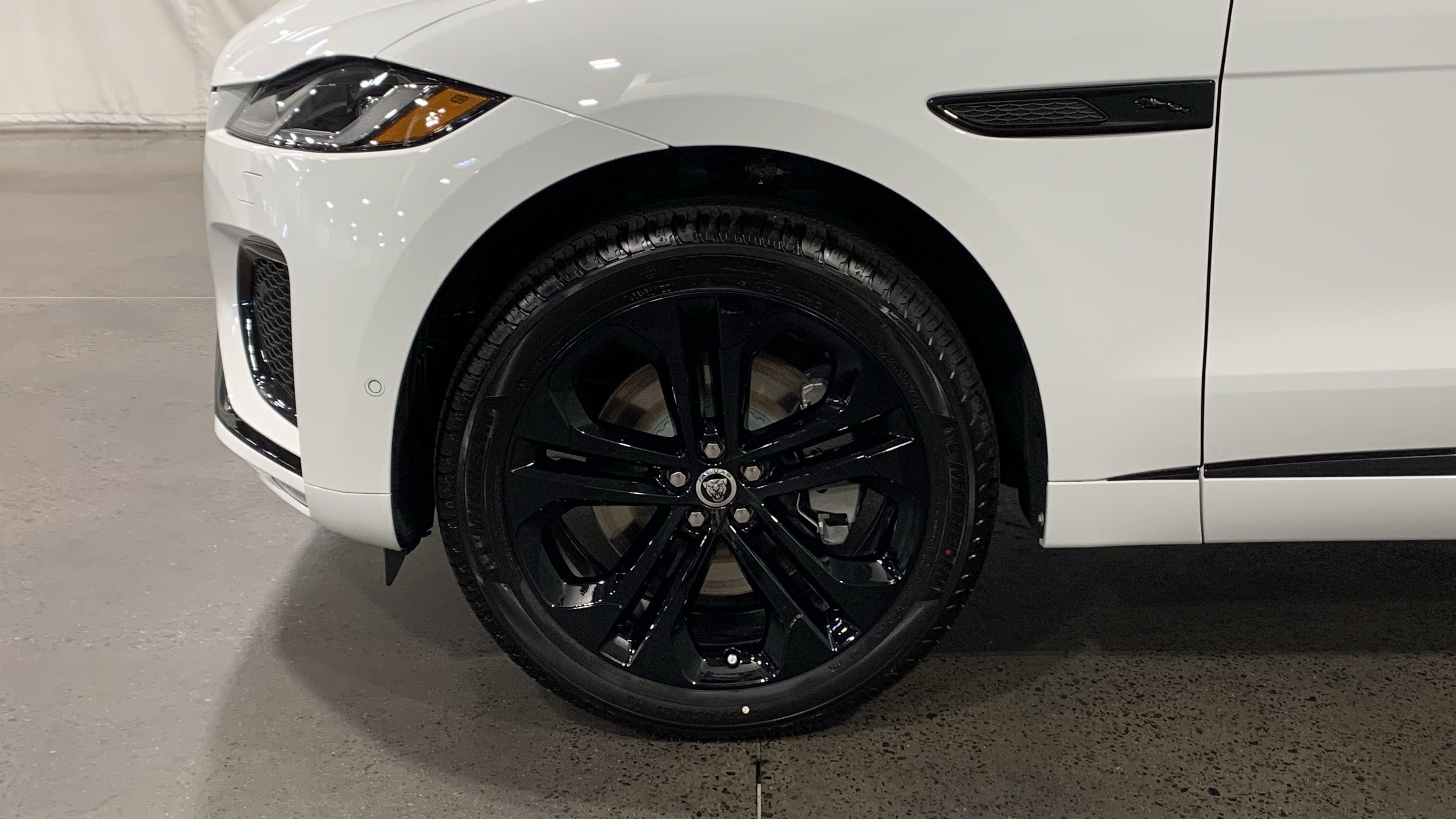 New 2026 Jaguar F-PACE R-Dynamic S image 10