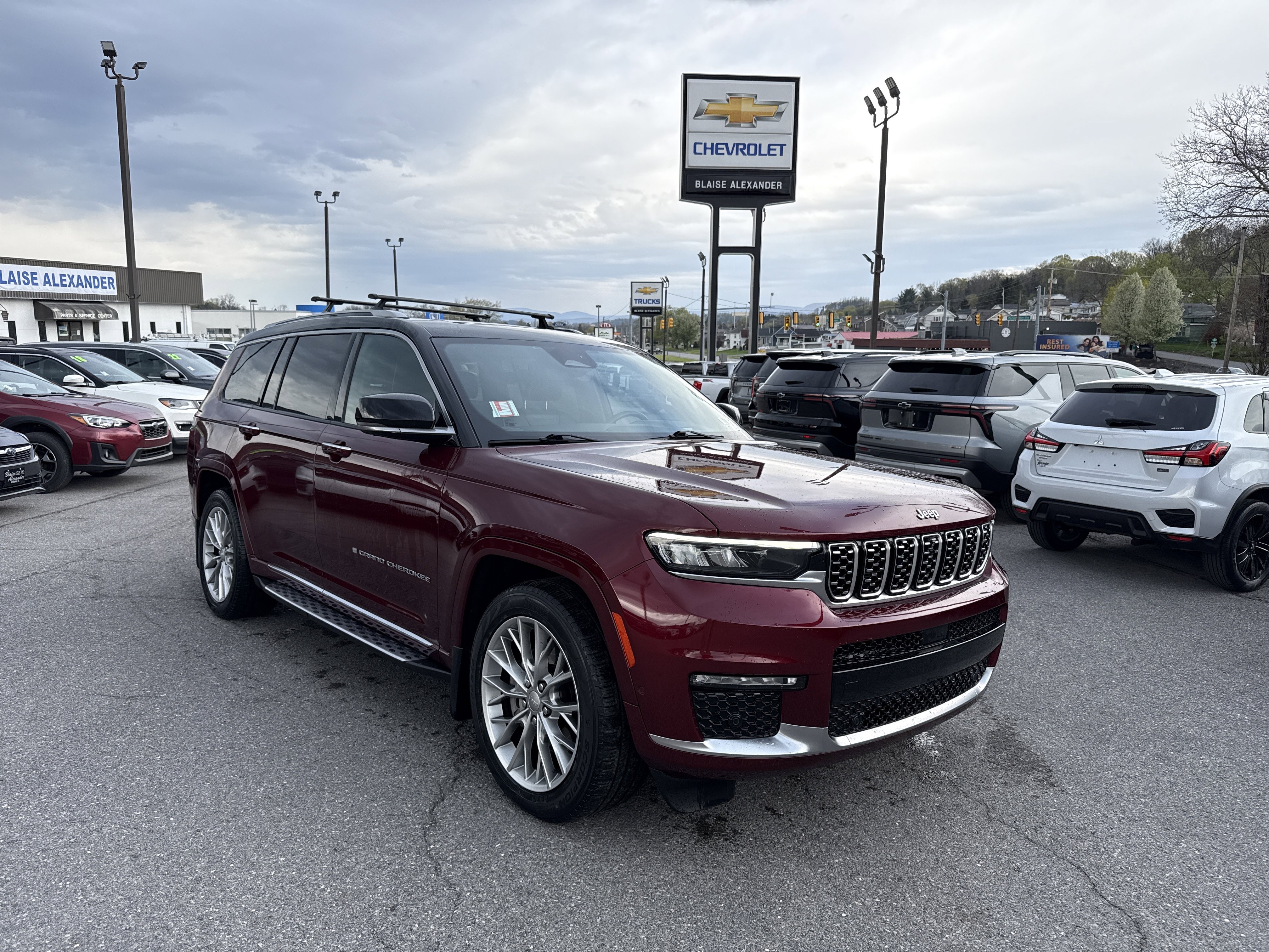 Used 2022 Jeep Grand Cherokee L Summit w/ Advanced Protech Group IV image 1
