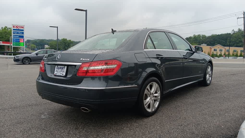 Used 2010 Mercedes-Benz E 350 4MATIC Sedan image 6