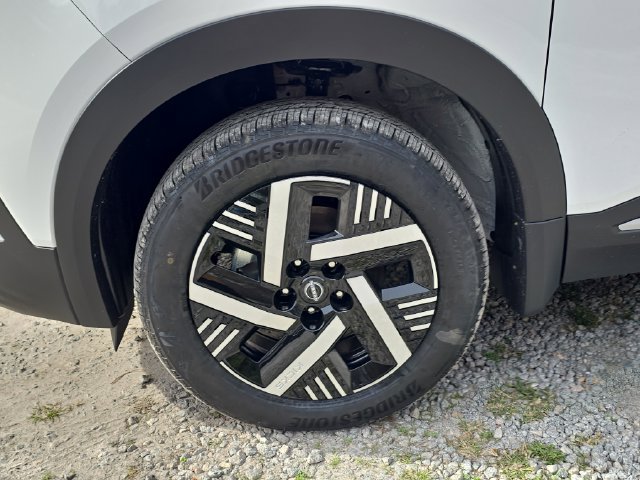 New 2026 Nissan Kicks SV w/ SV Premium Package FWD image 35