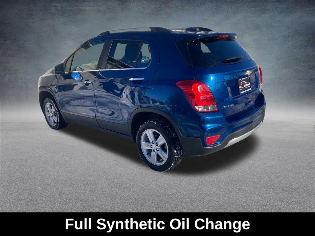 Used 2020 Chevrolet Trax LT w/ LT Convenience Package image 3