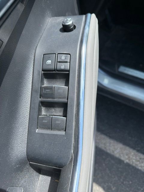 Used 2021 Toyota Highlander Limited AWD/4WD image 13