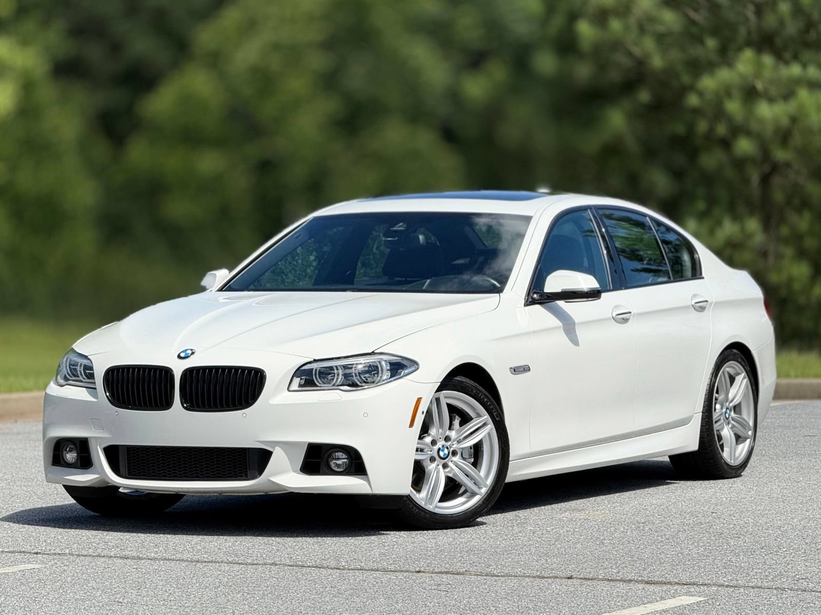 Used 2015 BMW 550i Sedan RWD image 8