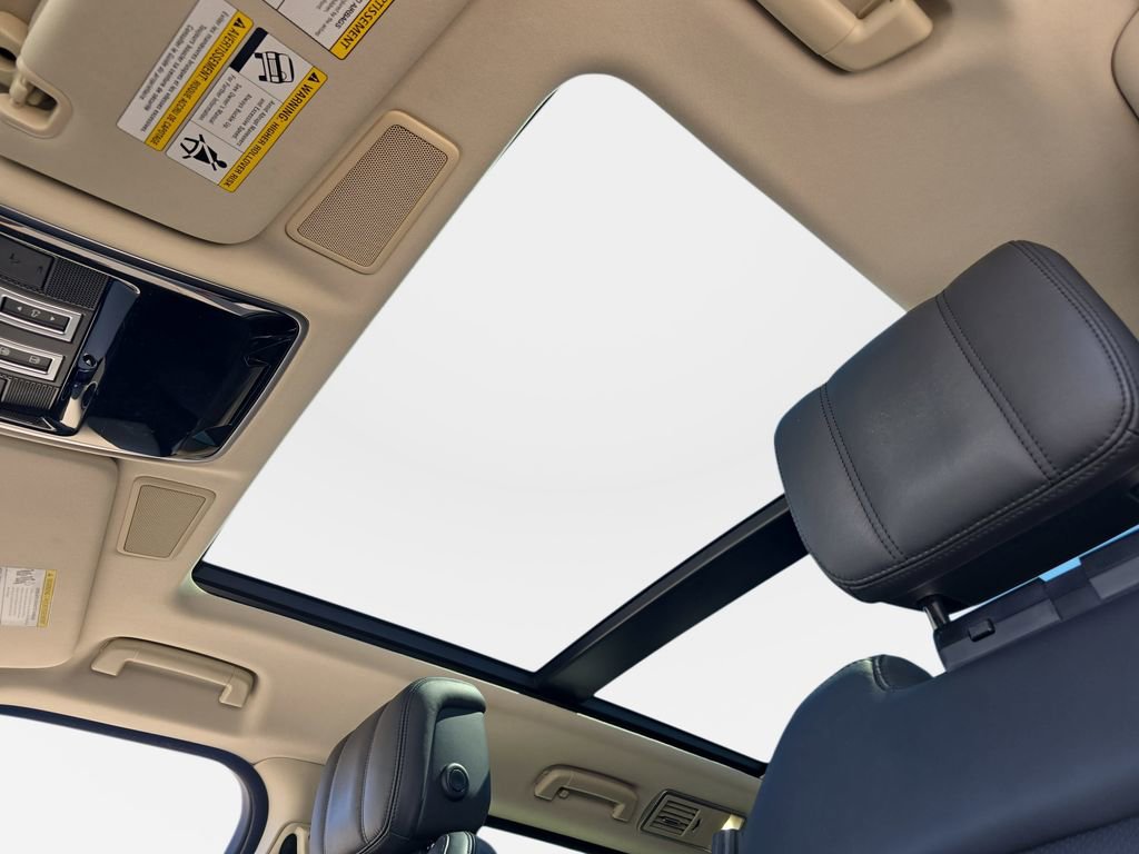 Certified 2021 Land Rover Range Rover Sport HSE Silver Edition image 33